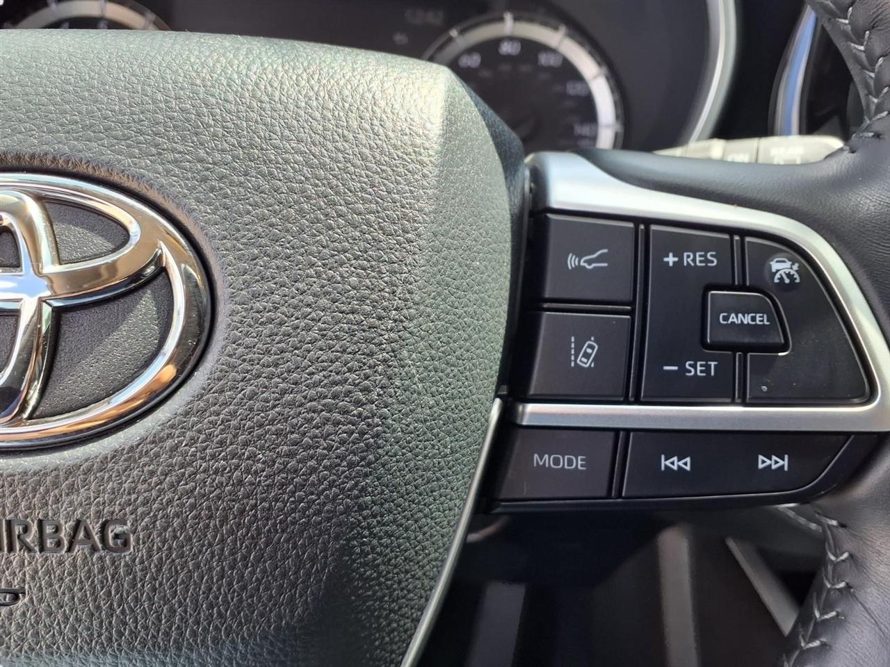 Toyota Highlander XLE 2024