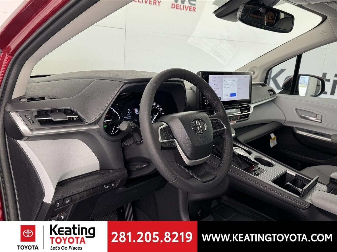 Toyota Sienna XLE 7-Passenger 2026