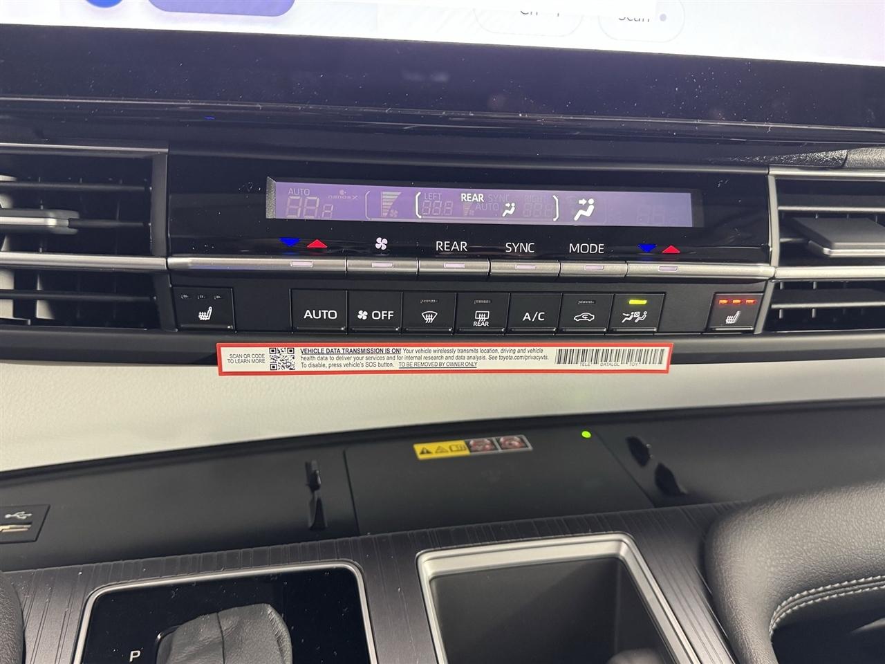 Toyota Sienna XLE 7-Passenger 2026