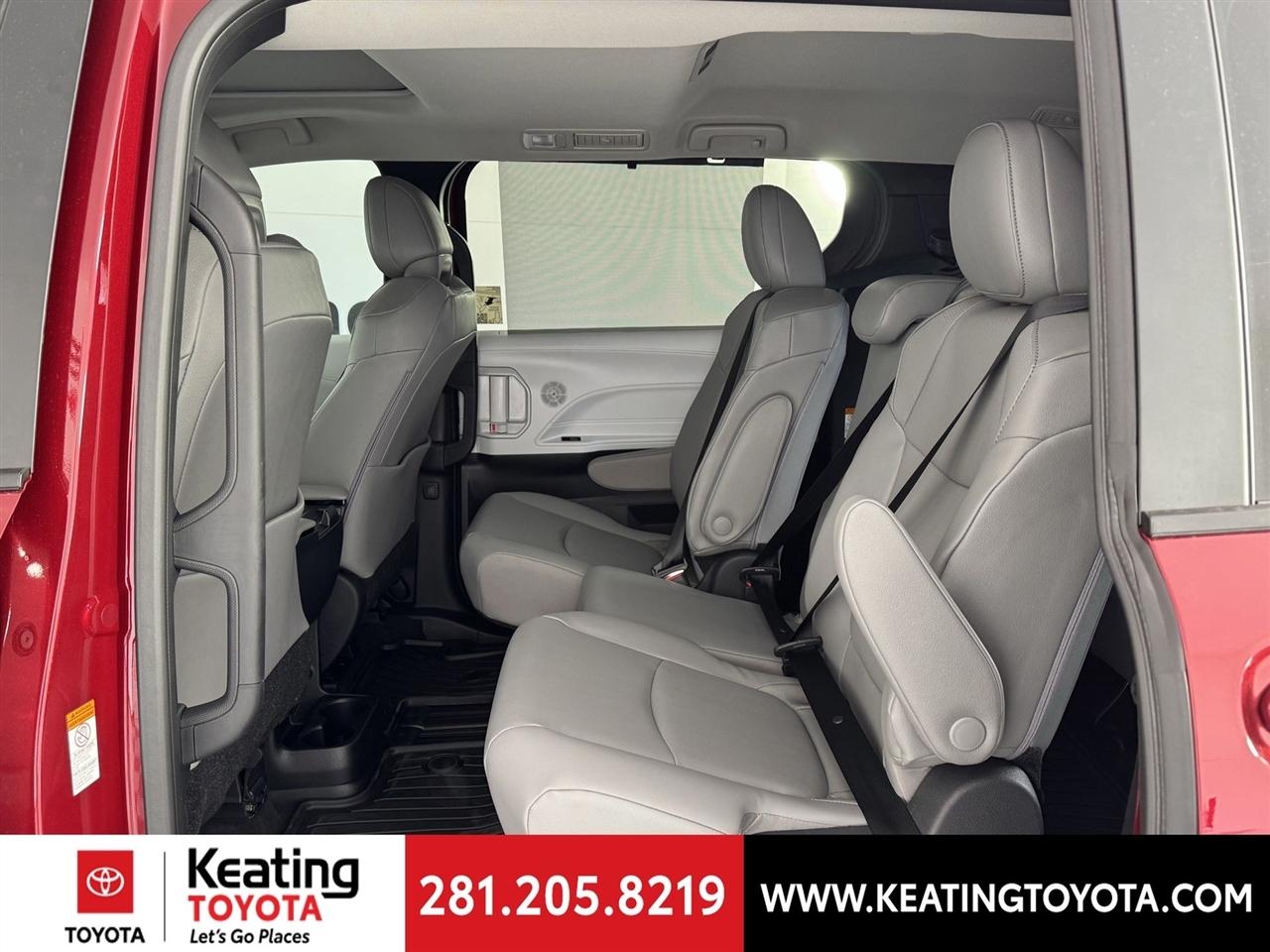 Toyota Sienna XLE 7-Passenger 2026