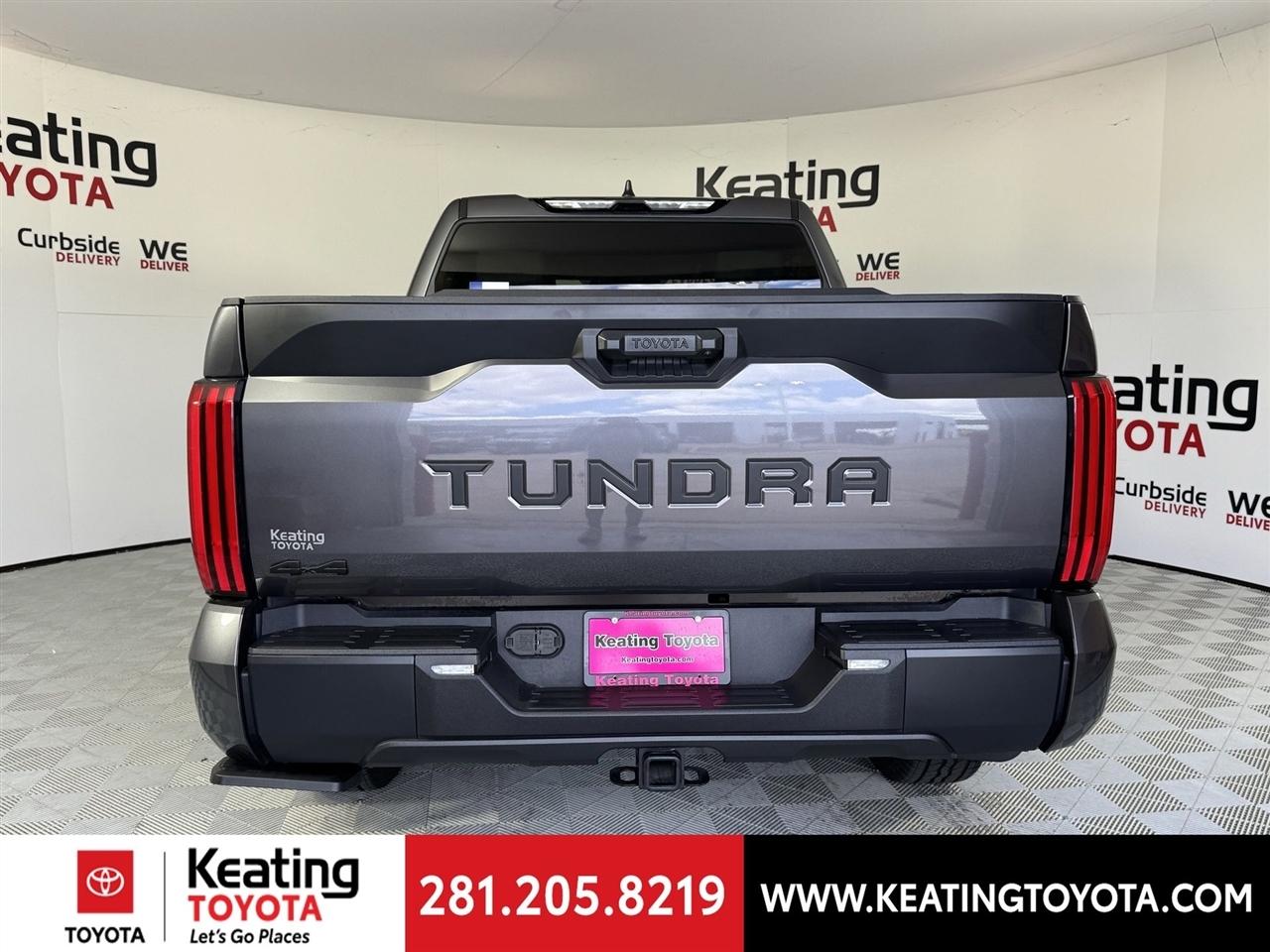 Toyota Tundra SR5 CrewMax 4WD 2025