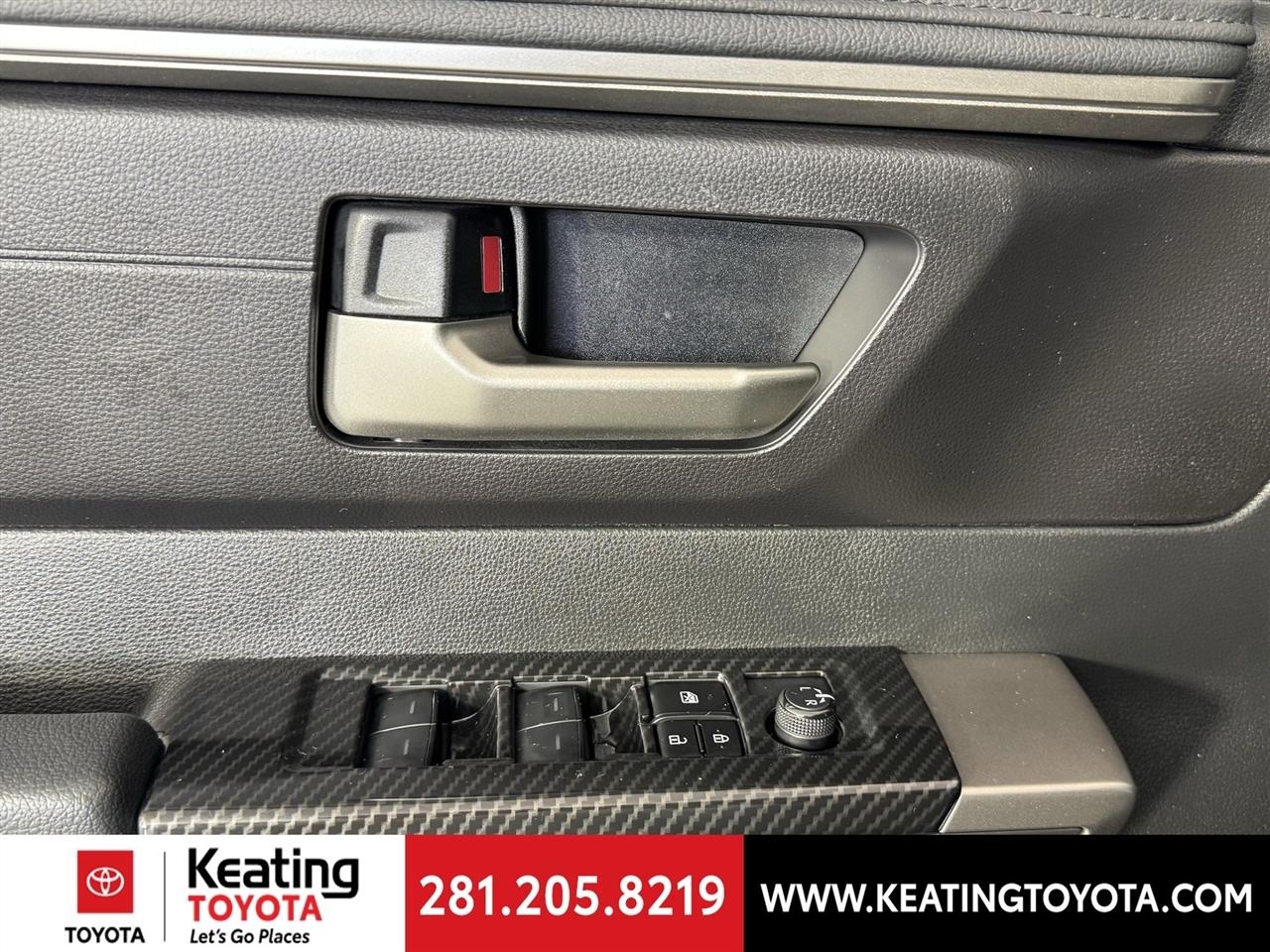 Toyota Tundra SR5 CrewMax 4WD 2025