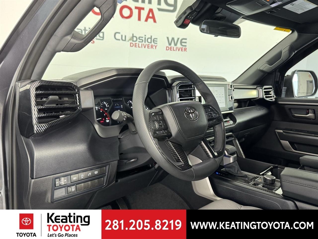 Toyota Tundra SR5 CrewMax 4WD 2025