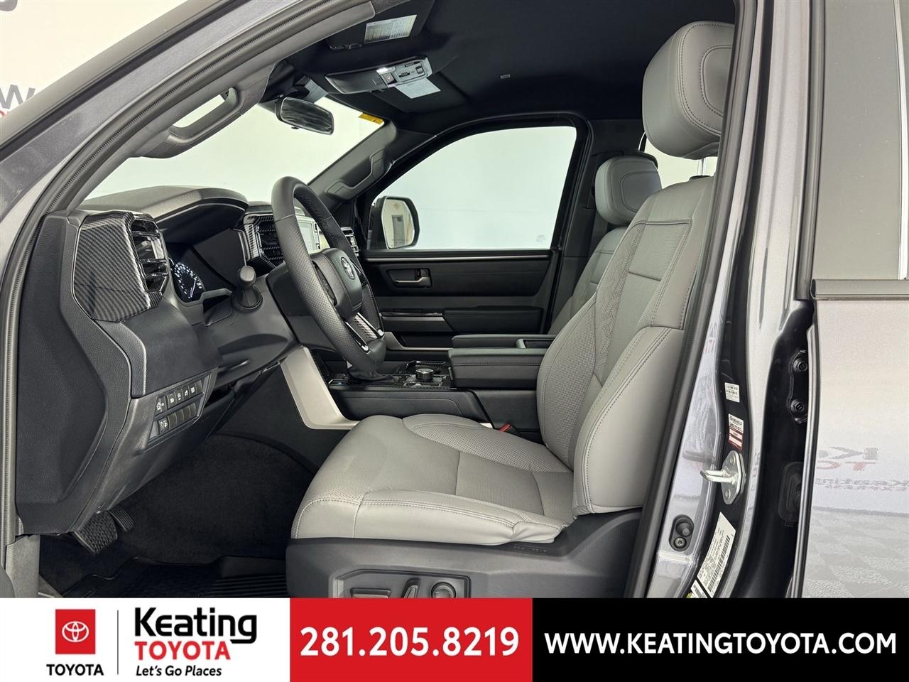 Toyota Tundra SR5 CrewMax 4WD 2025