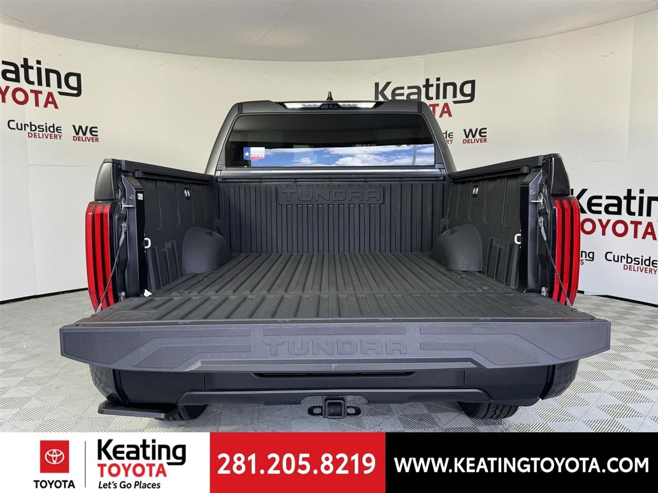 Toyota Tundra SR5 CrewMax 4WD 2025