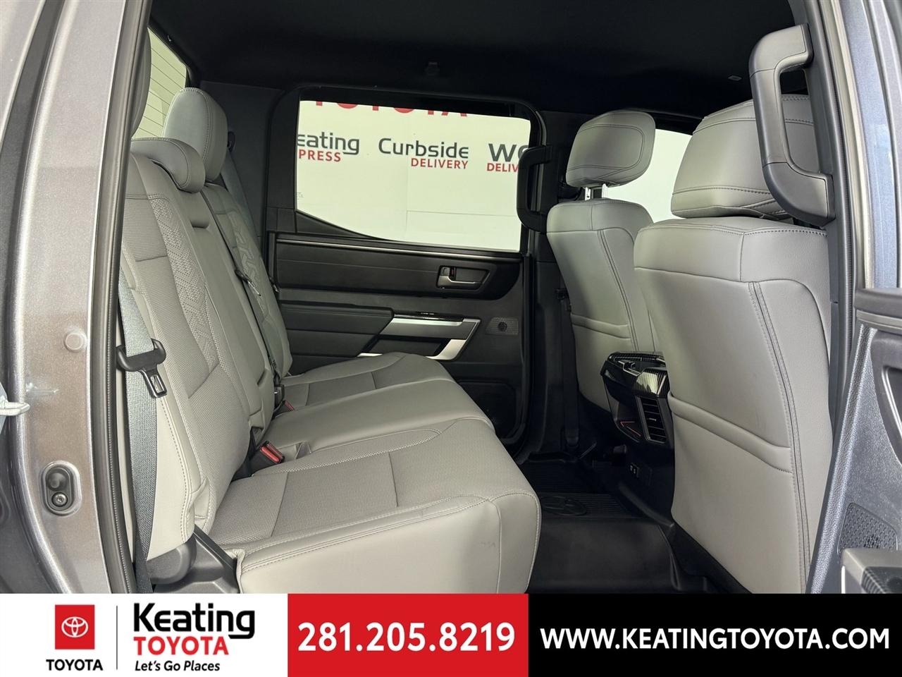 Toyota Tundra SR5 CrewMax 4WD 2025