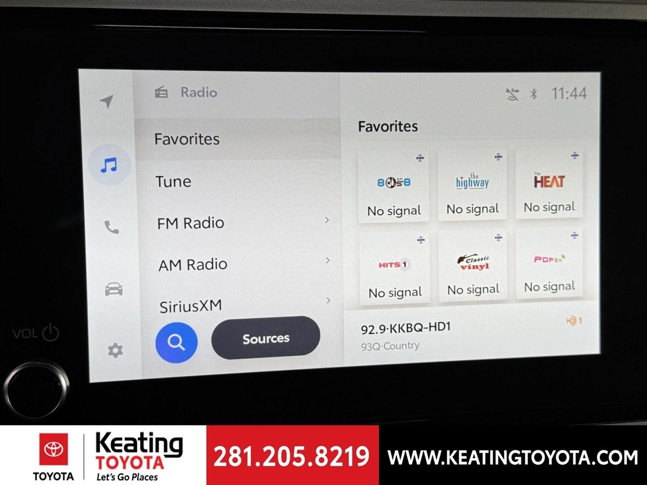 Toyota Tundra SR5 CrewMax 4WD 2025