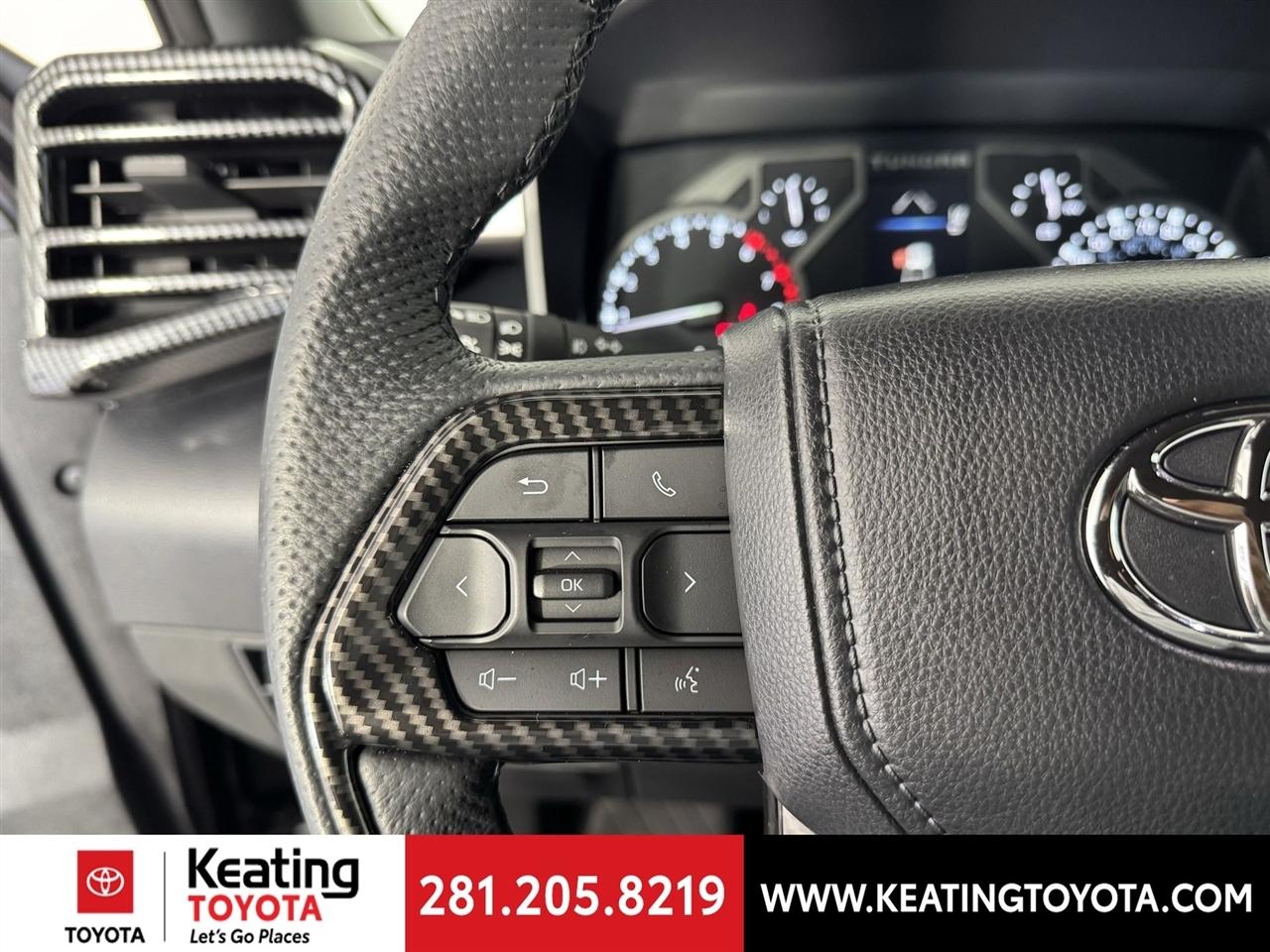 Toyota Tundra SR5 CrewMax 4WD 2025