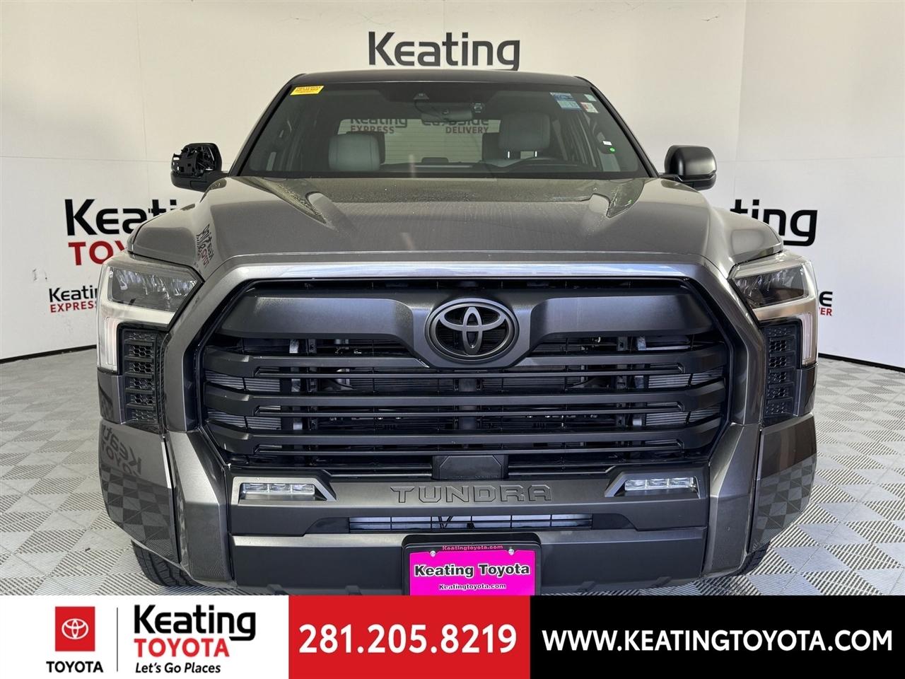 Toyota Tundra SR5 CrewMax 4WD 2025