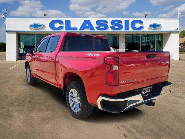 Chevrolet Silverado 1500 LT-L Crew Cab 4WD 2024