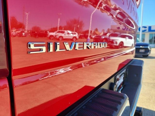 Chevrolet Silverado 1500 LT-L Crew Cab 4WD 2024