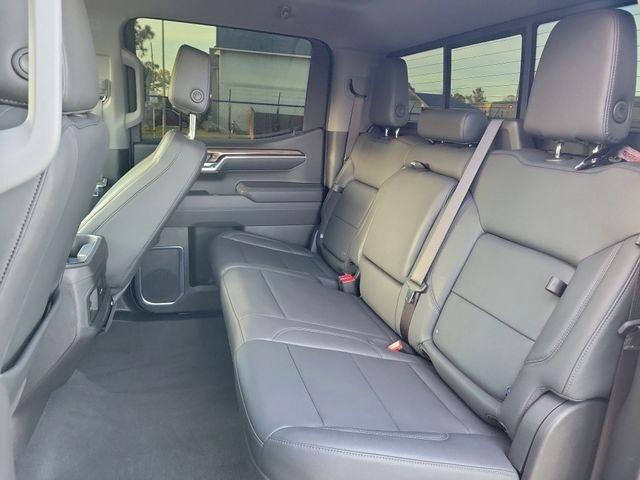 Chevrolet Silverado 1500 RST Crew Cab 4WD 2025