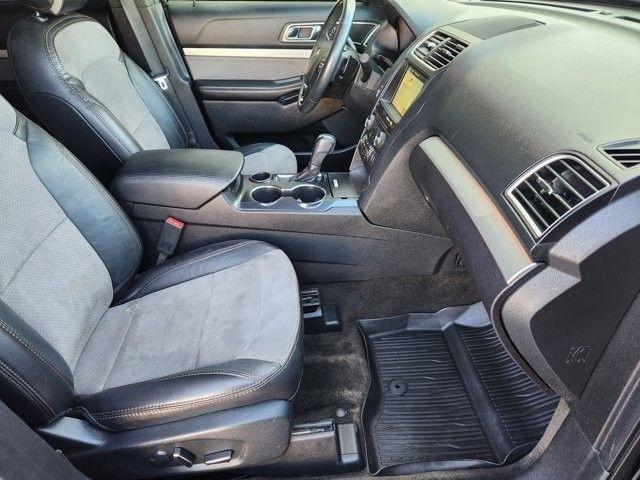 Ford Explorer XLT FWD 2017