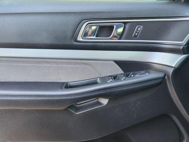 Ford Explorer XLT FWD 2017