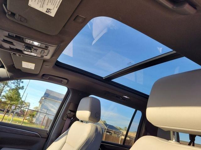 Chevrolet Suburban LT 2WD 2022