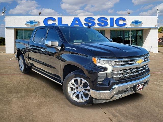 2022 Chevrolet Silverado 1500 LTZ Crew Cab 2WD