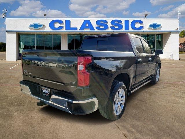Chevrolet Silverado 1500 LTZ Crew Cab 2WD 2022