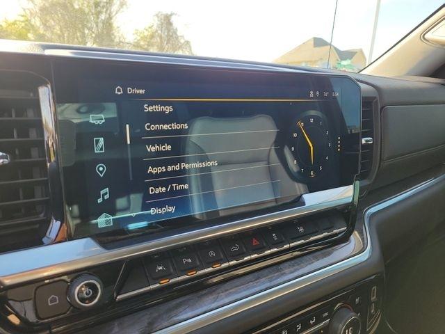 Chevrolet Silverado 1500 LTZ Crew Cab 2WD 2022