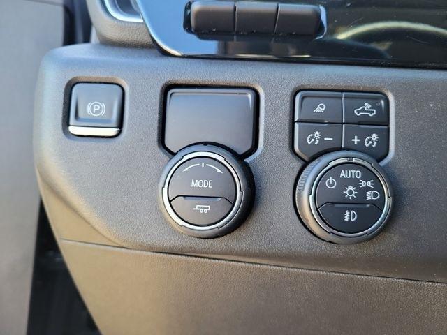 Chevrolet Silverado 1500 LTZ Crew Cab 2WD 2022