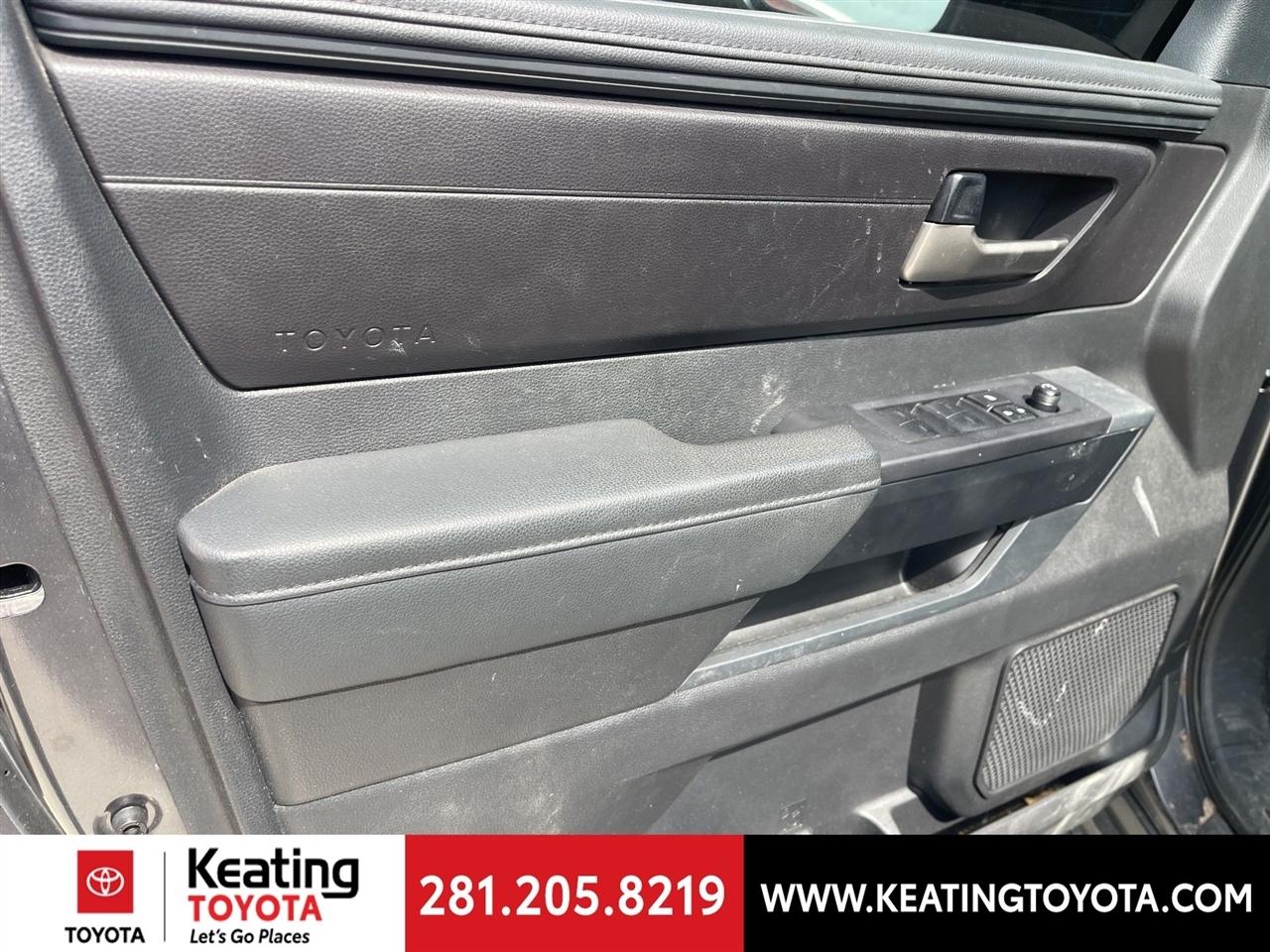 Toyota Tundra SR5 CrewMax 2WD 2024