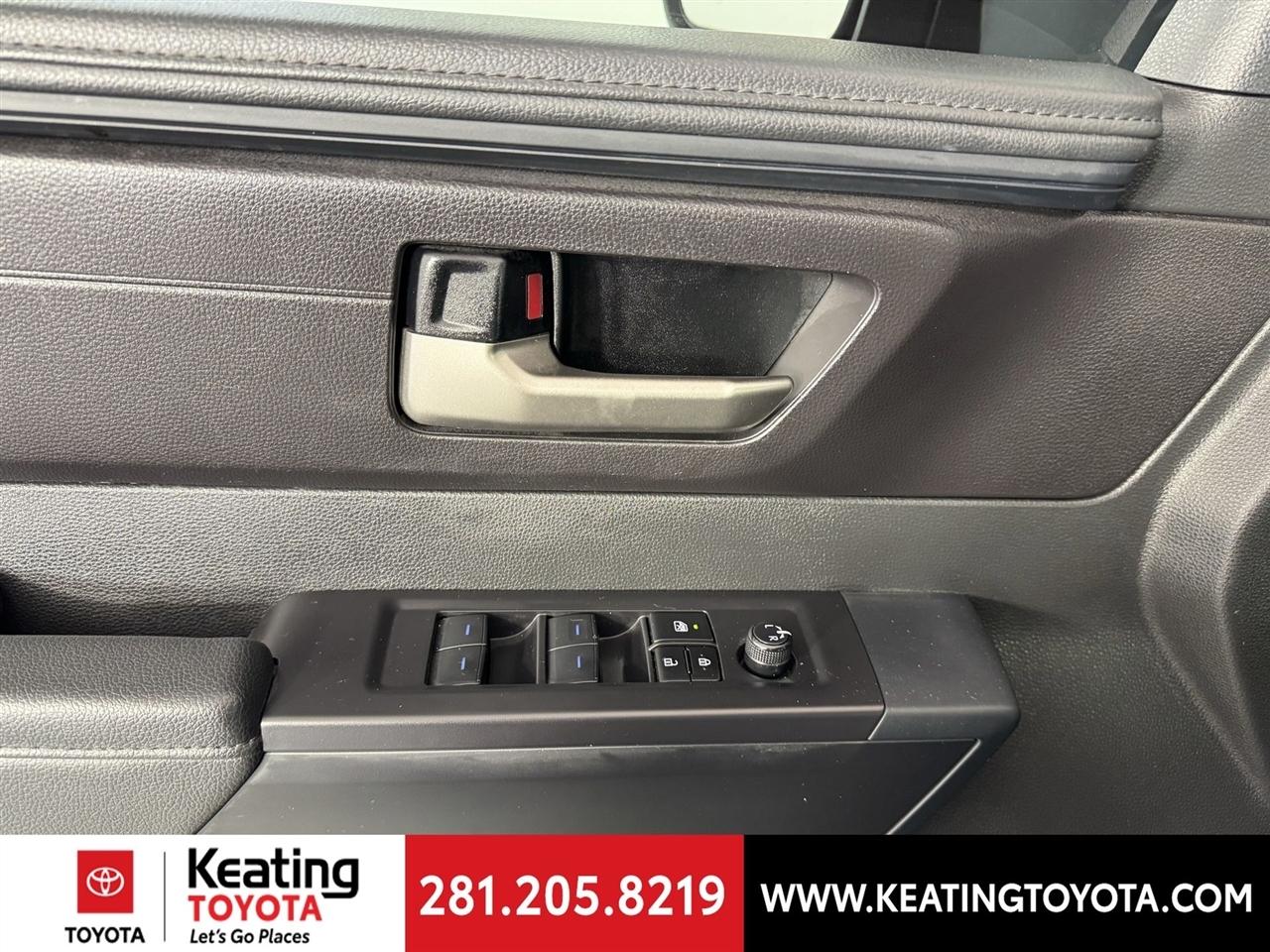 Toyota Tundra SR5 CrewMax 2WD 2024