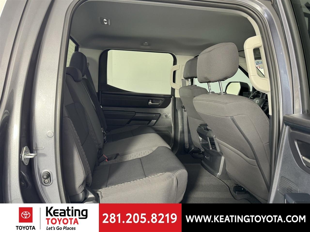 Toyota Tundra SR5 CrewMax 2WD 2024