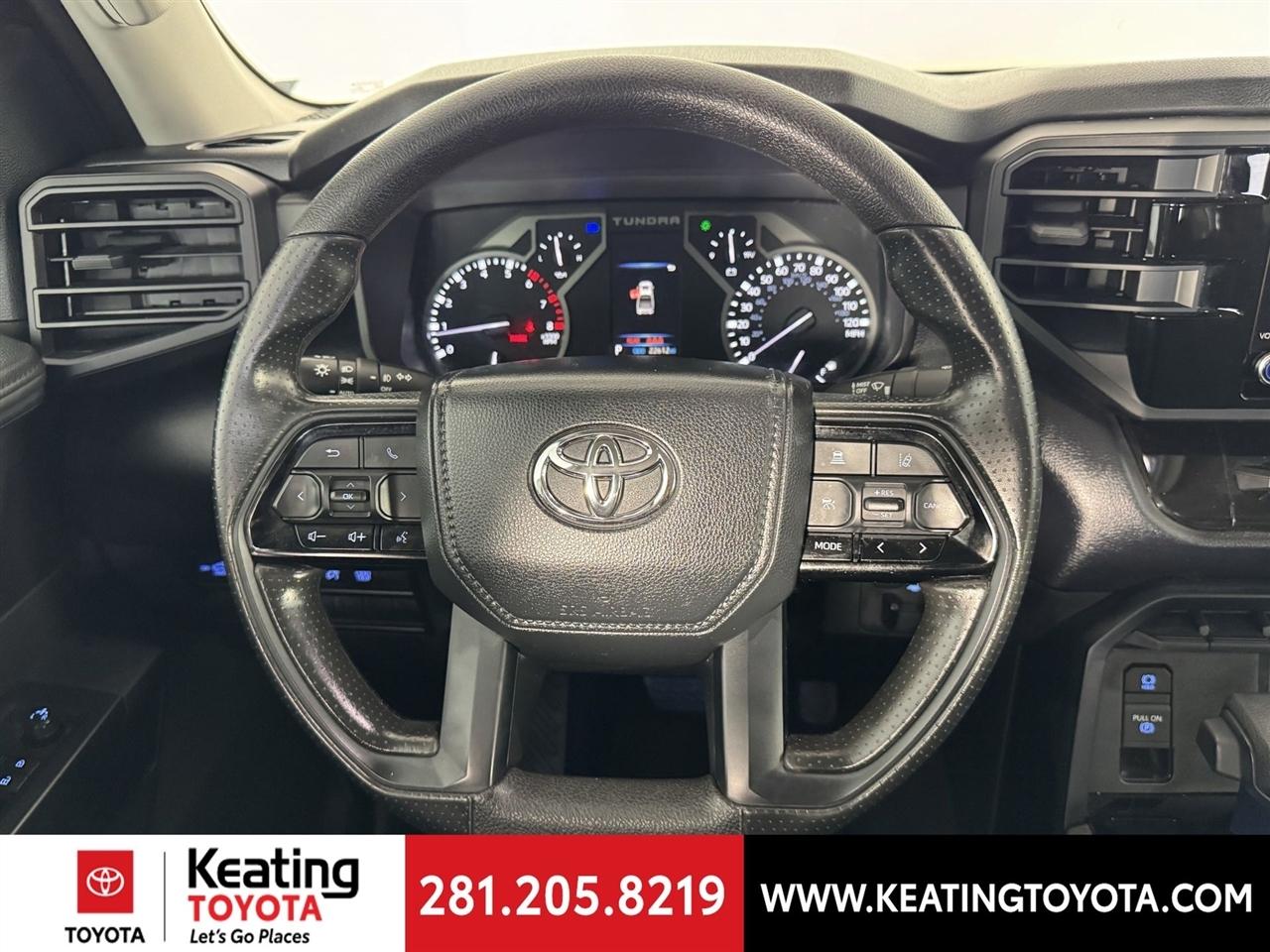 Toyota Tundra SR5 CrewMax 2WD 2024