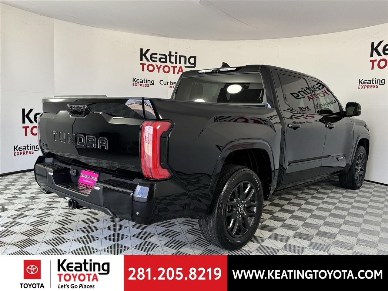 Toyota Tundra Platinum CrewMax 4WD Hybrid 2023