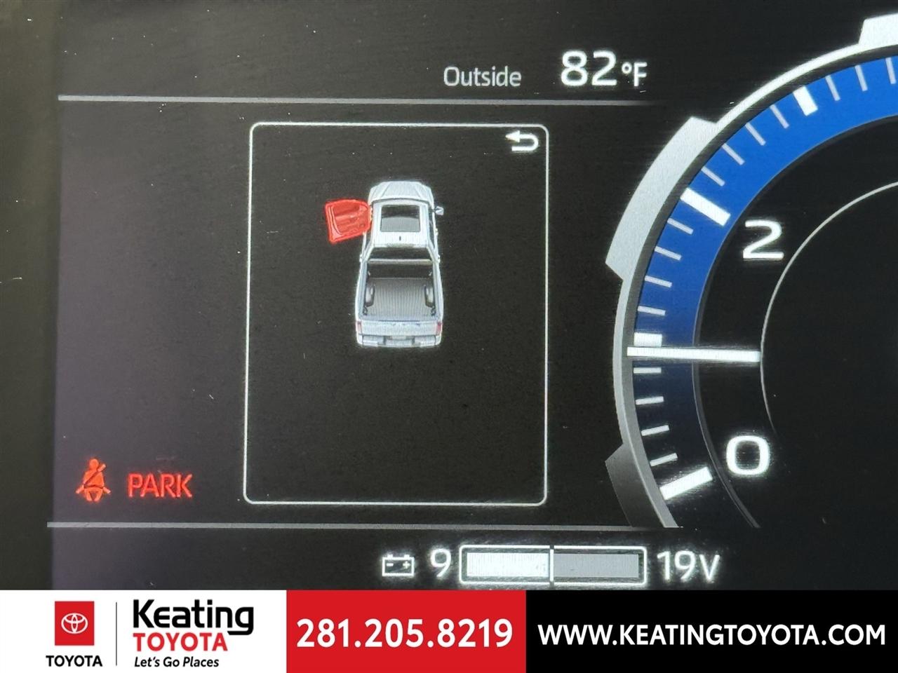 Toyota Tundra Platinum CrewMax 4WD Hybrid 2023