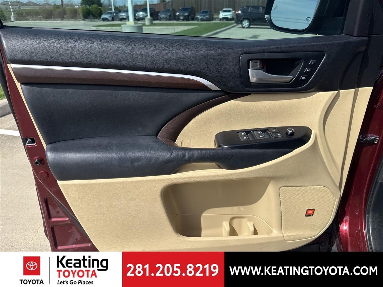 Toyota Highlander Limited FWD V6 2015