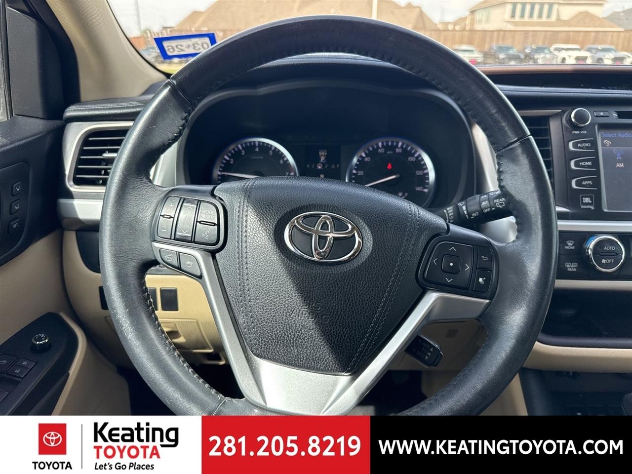 Toyota Highlander Limited FWD V6 2015