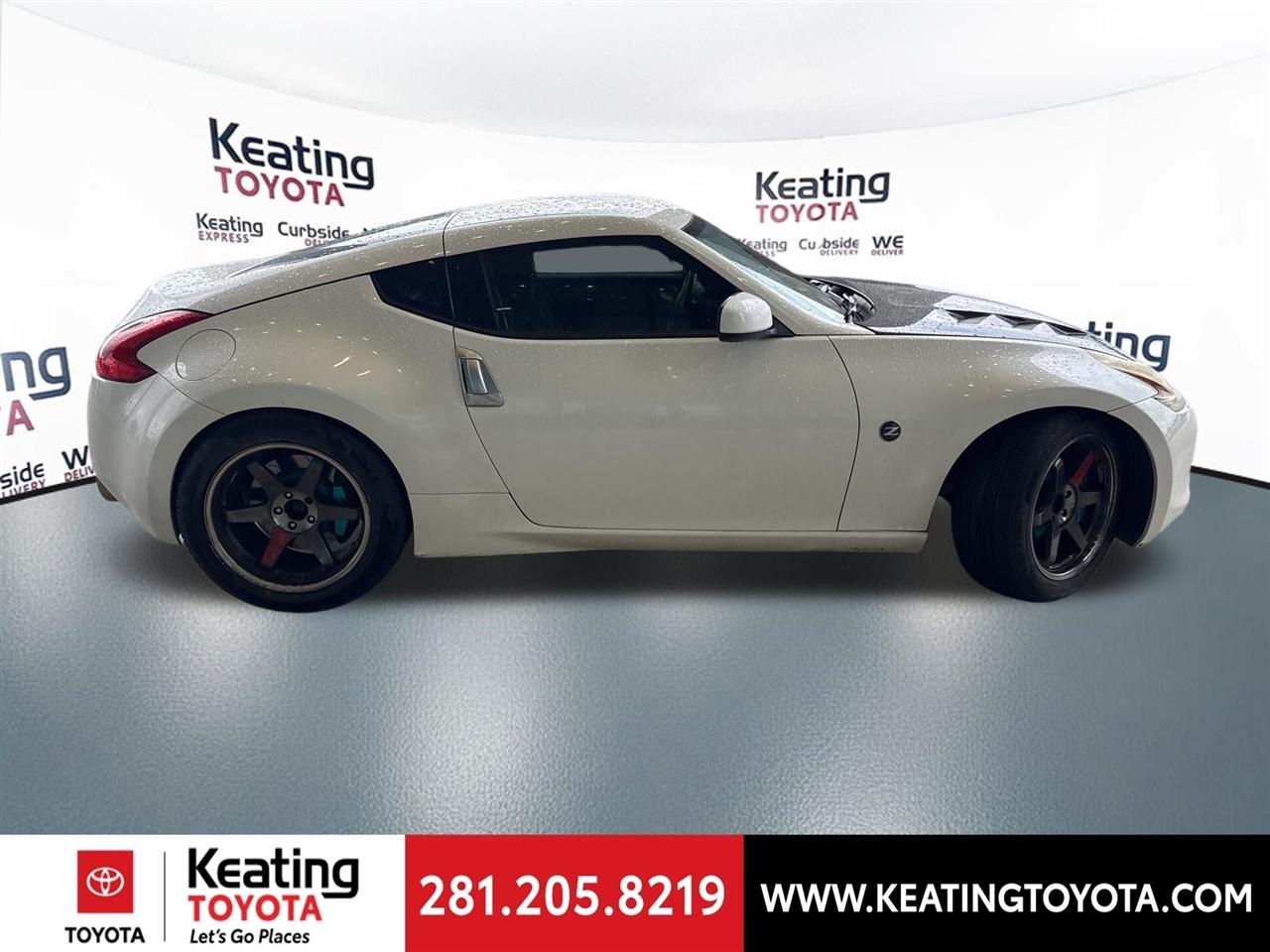 Nissan Z 370Z Coupe 2010