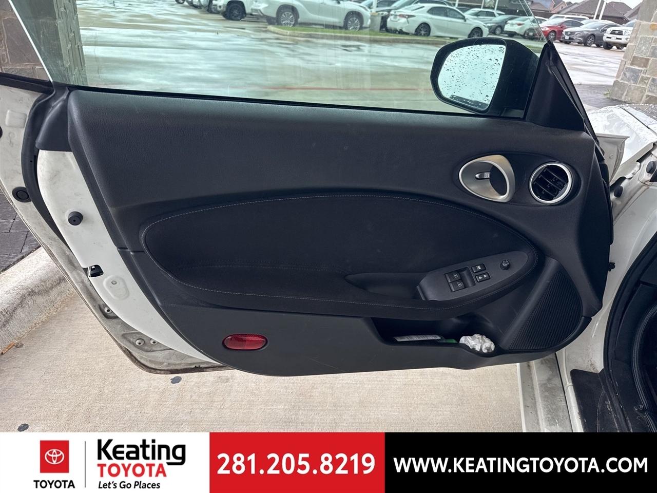 Nissan Z 370Z Coupe 2010