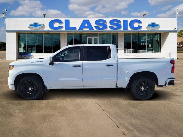 Chevrolet Silverado 1500 Custom Crew Cab 2WD 2023