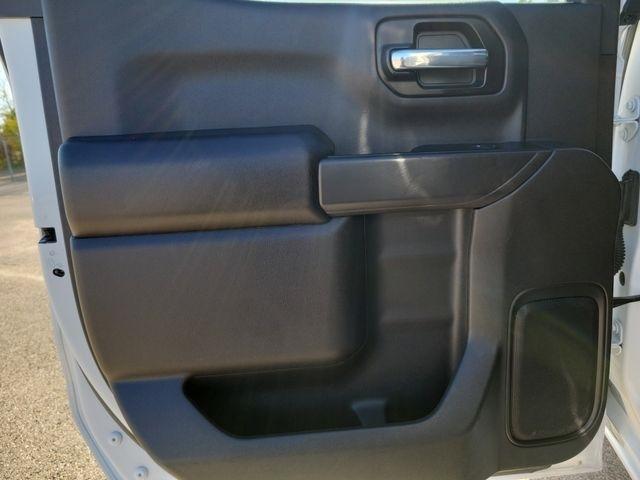 Chevrolet Silverado 1500 Custom Crew Cab 2WD 2023