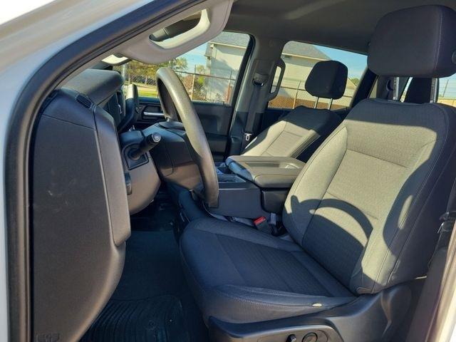 Chevrolet Silverado 1500 Custom Crew Cab 2WD 2023