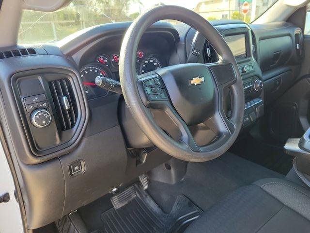 Chevrolet Silverado 1500 Custom Crew Cab 2WD 2023