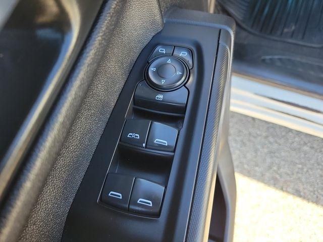 Chevrolet Silverado 1500 Custom Crew Cab 2WD 2023