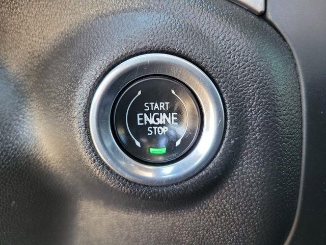 Chevrolet Silverado 1500 Custom Crew Cab 2WD 2023