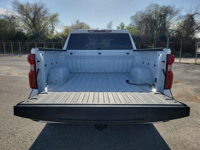 Chevrolet Silverado 1500 Custom Crew Cab 2WD 2023