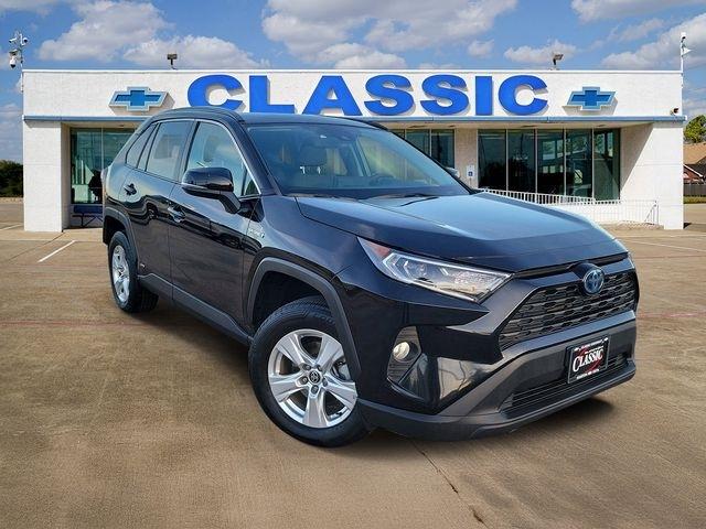 2021 Toyota RAV4 Hybrid XLE