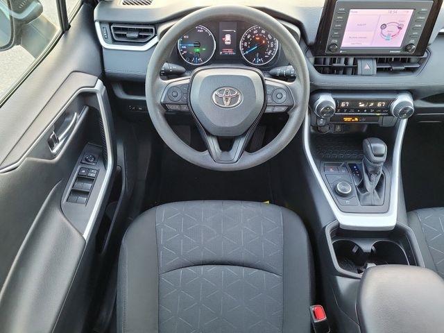 Toyota RAV4 Hybrid XLE 2021