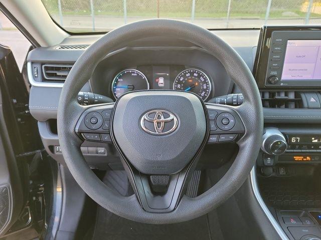 Toyota RAV4 Hybrid XLE 2021