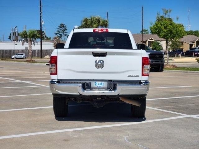 RAM 2500 Tradesman Crew Cab SWB 4WD 2024