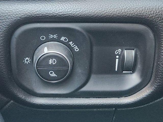 RAM 2500 Tradesman Crew Cab SWB 4WD 2024