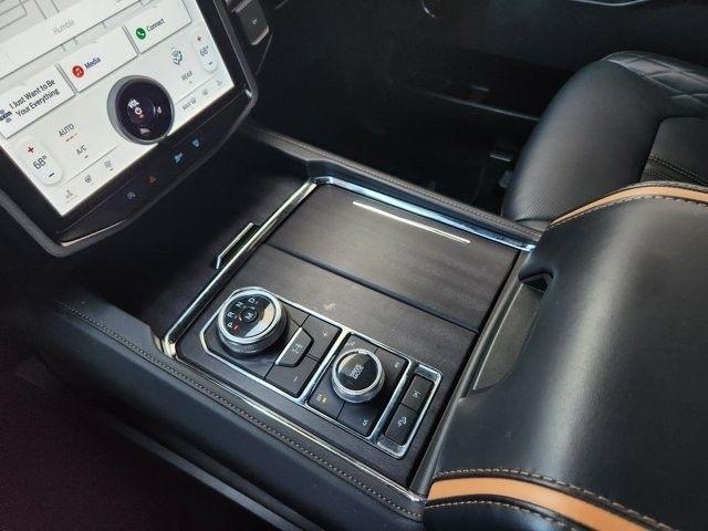 Ford Expedition Platinum 4WD 2024