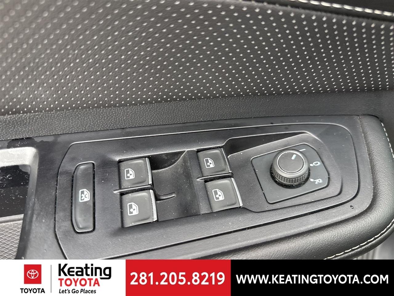 Volkswagen Atlas SE w/Technology 2025