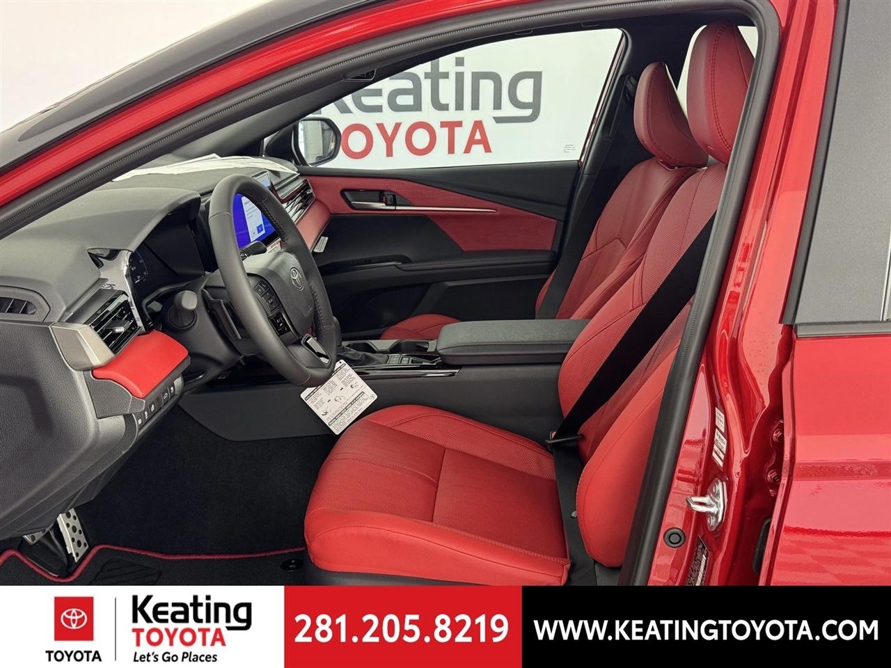 Toyota Camry Hybrid XLE 2026