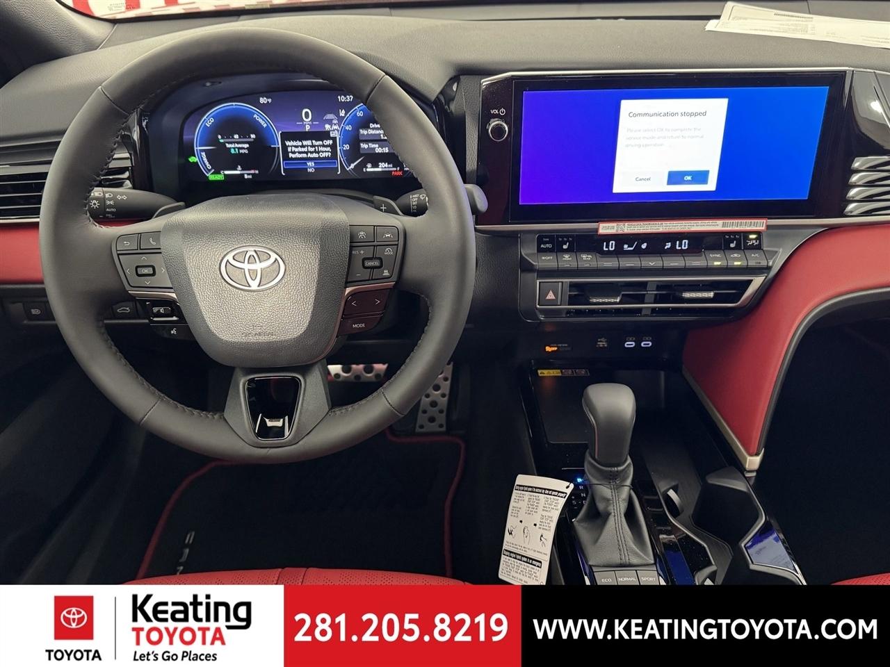 Toyota Camry Hybrid XLE 2026