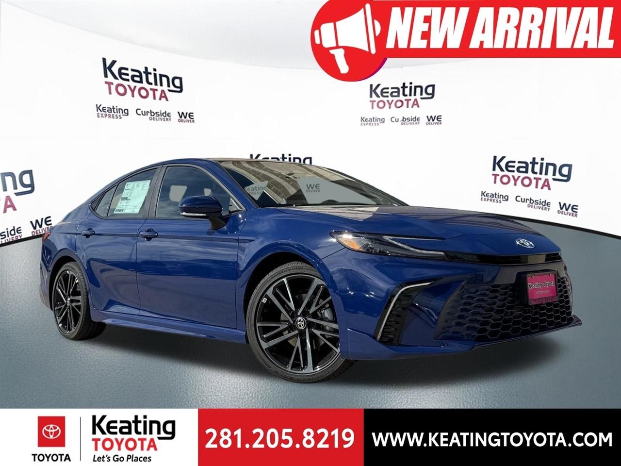 Toyota Camry Hybrid XLE 2026